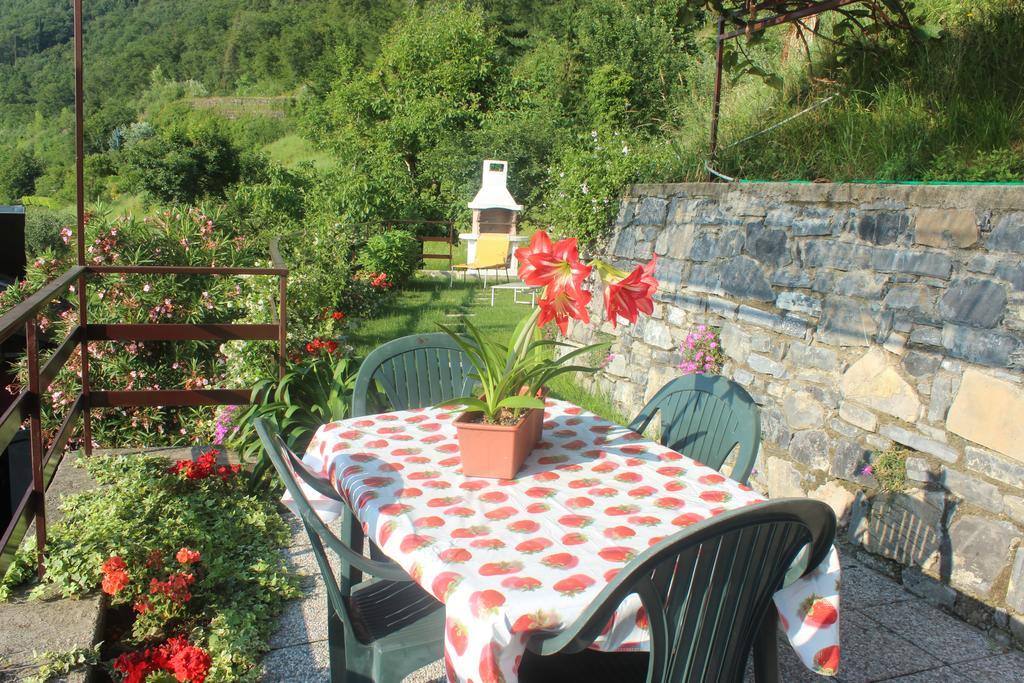 Apartament Bellavista Garden And Flowers Varenna Zewnętrze zdjęcie