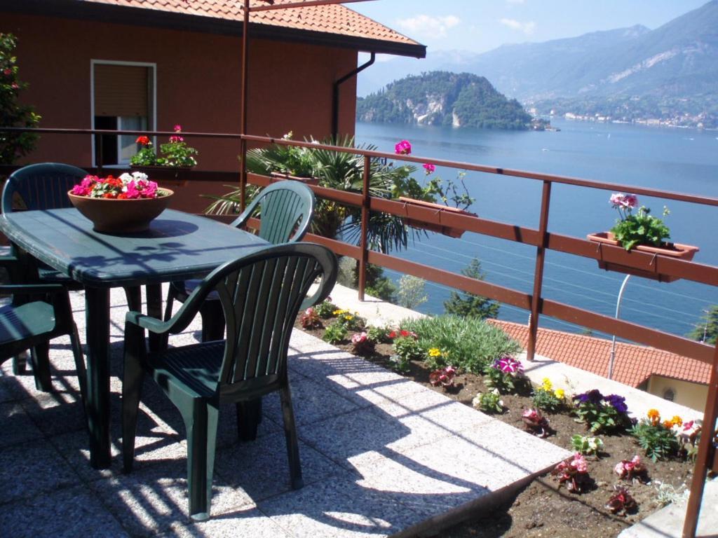 Apartament Bellavista Garden And Flowers Varenna Zewnętrze zdjęcie